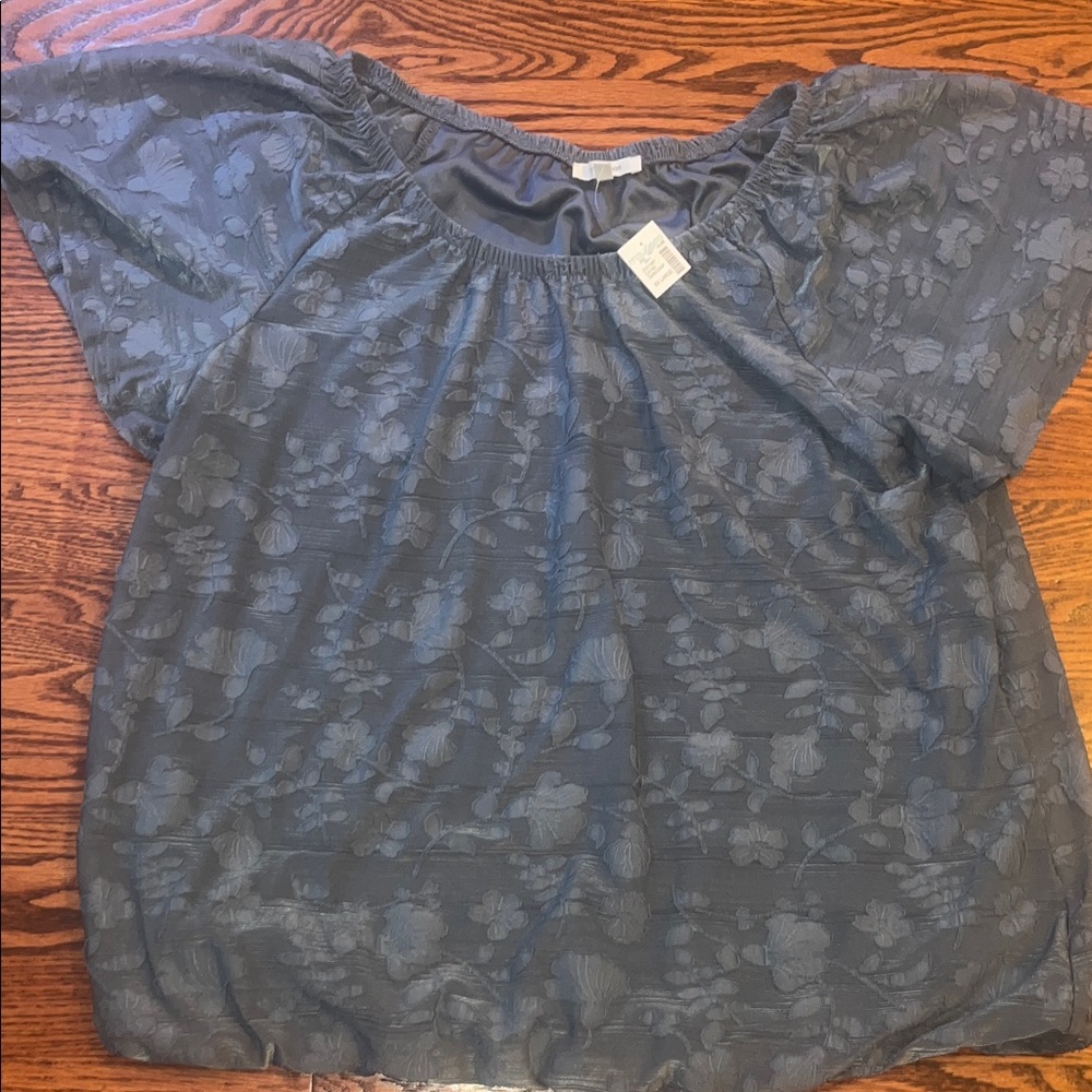 Women’s floral top